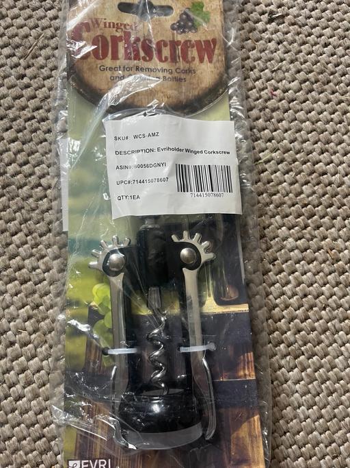  — New corkscrew bottle opener