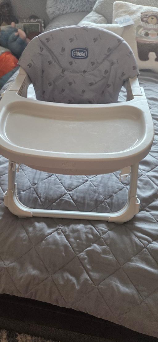  — chicco travel feeding chair