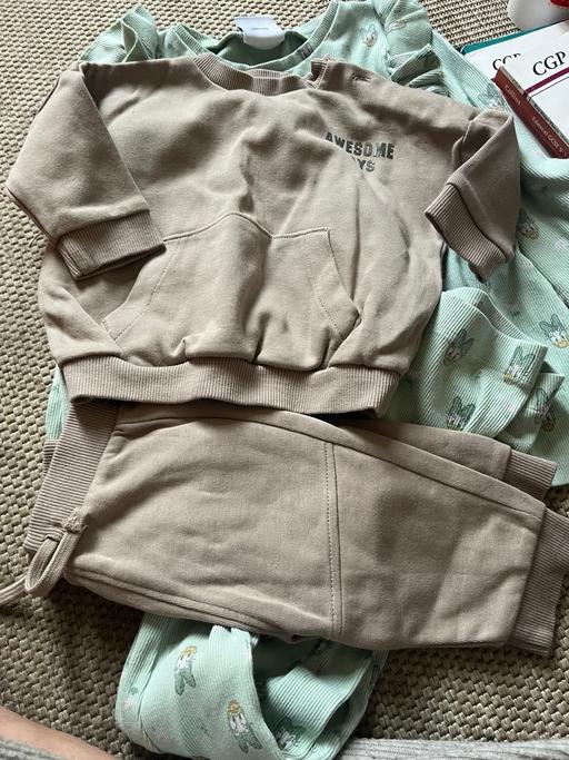 — Age 3-6 months tracksuit