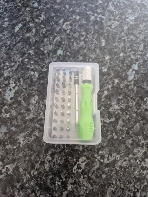  — brand new mini screw driver