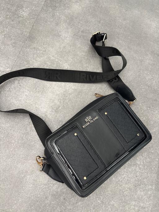  — Bag