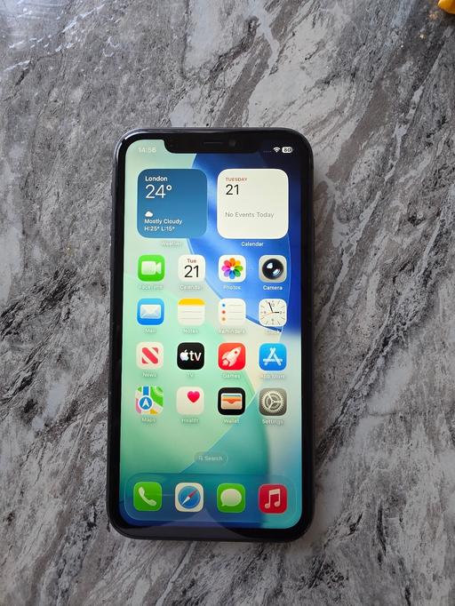 — IPhone 11 64gb unlock any sim