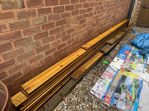  — 13 x 4.8m Timber Decking Boards (140 X 27mm )