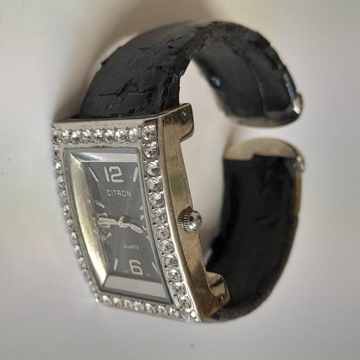  — LADIES CUFF-STYLE BANGLE WATCH