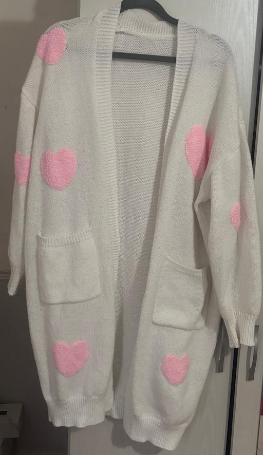  — Fit Size 12 & 14 White Cardigan Stretchy