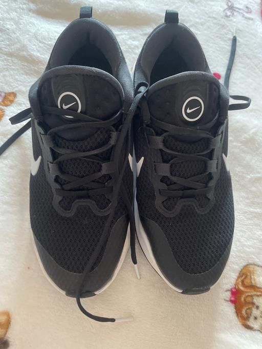  — Nike Trainers