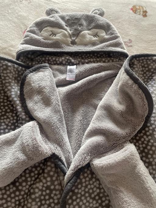  — Next Hooded Blanket