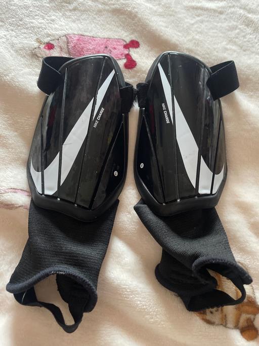  — Nike shin pads