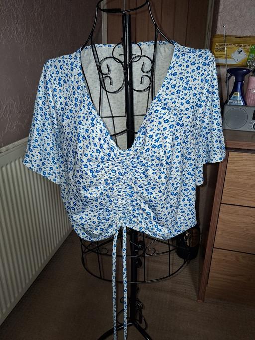  — crop top 2xl