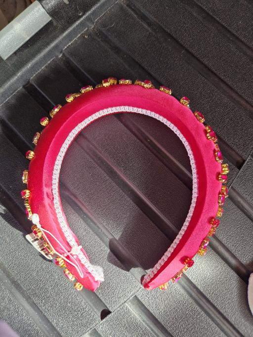  — bn pink jewelled hairband Claires