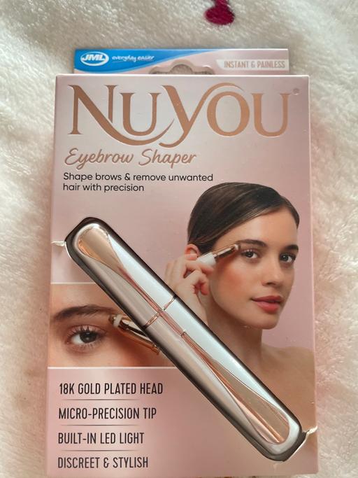  — Eyebrow Shaper