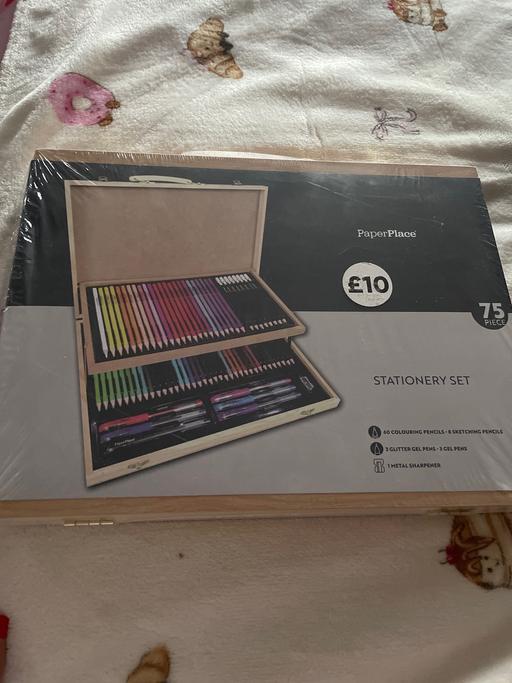 — Stationery Set