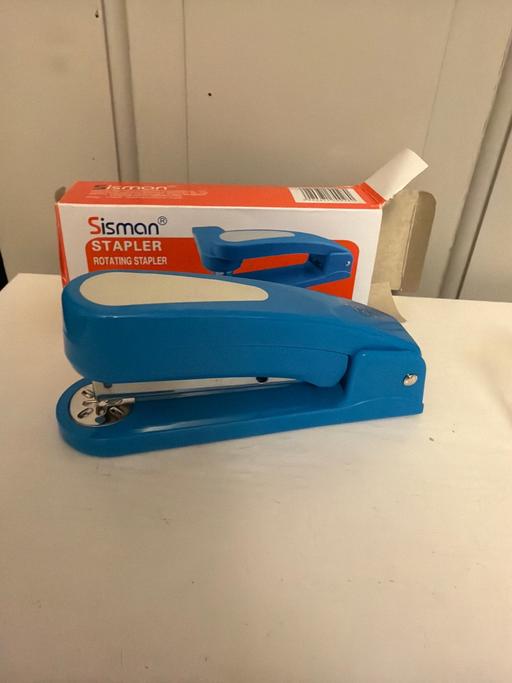  — Sisman rotating stapler