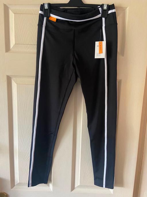  — Ladies BURNT studio leggings medium