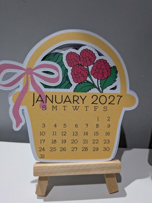  — 2027 Desk calendar