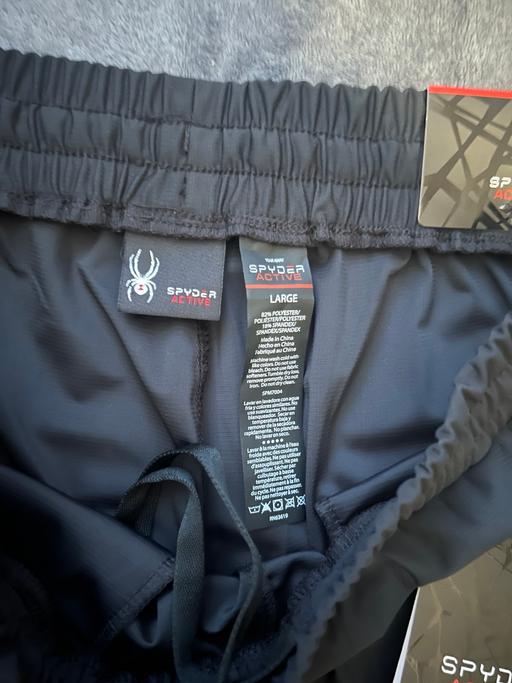  — Men’s joggers