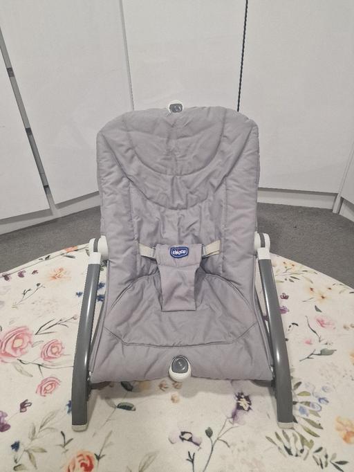  — Chicco travel bouncer