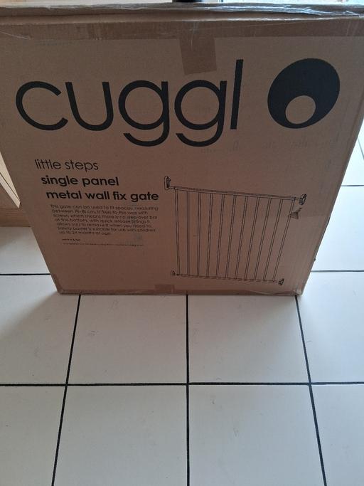  — child  stair gate