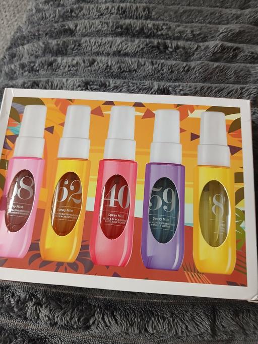  — VICTORIAKEY SPRAY MIST