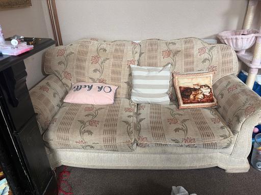  — Sofa