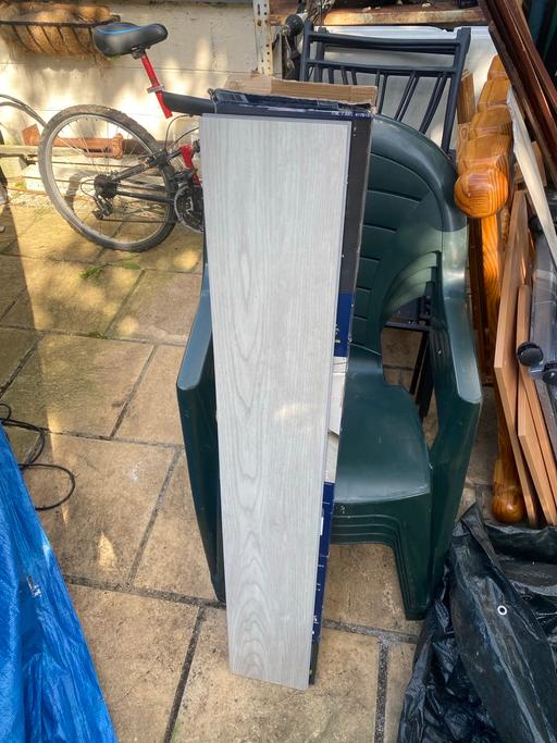  — Vinyl plank boarding