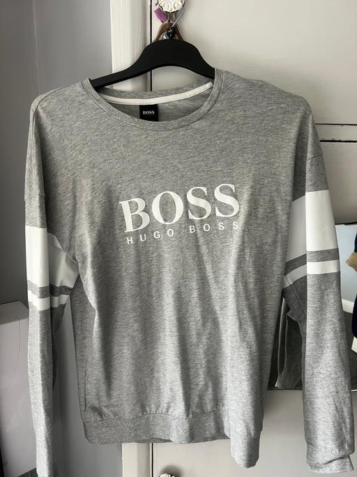 — Hugo boss jumper