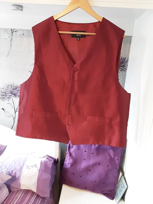  — Mens Black n White Waistcoat