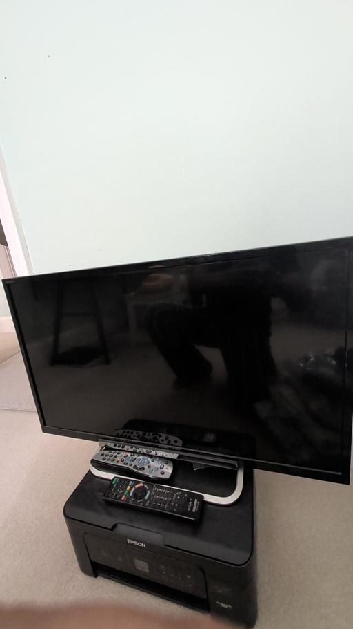  — Sony bravia 32inch TV