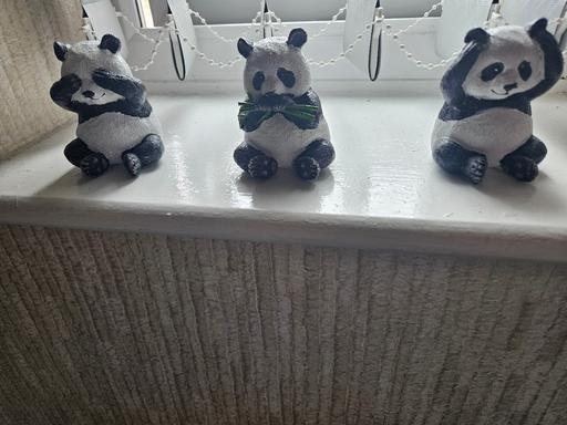  — 3 pandas
