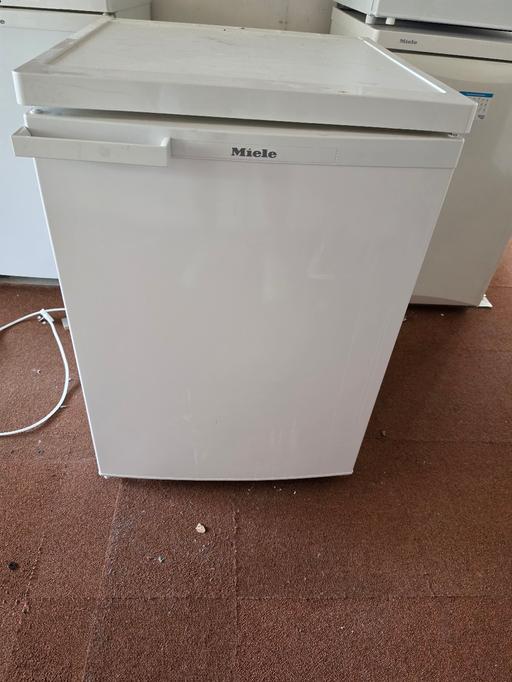 — Miele fridge
