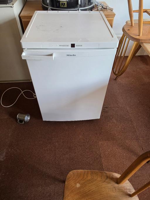  — Miele Freezer