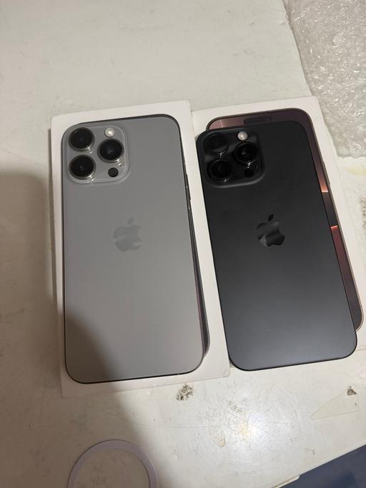  — iPhone 15 pro max 256gb