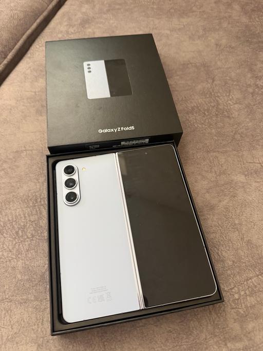  — Samsung galaxy fold 5 256gb call 07582969696
