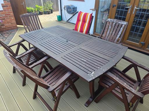  — Hardwood garden table and 6 chairs