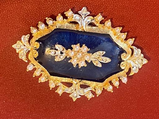  — Ladies Jewellery Egyptian seeded pearl brooch