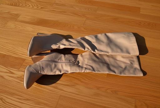  — Boohoo Knee High Leather Boots Size 5