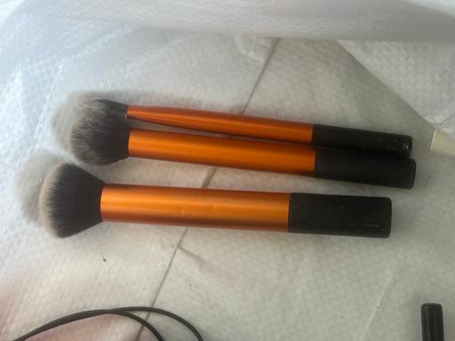  — Real Technique Makeup Brushes