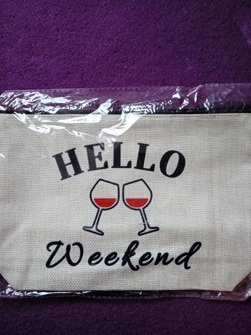 — brand new cosmetics bag