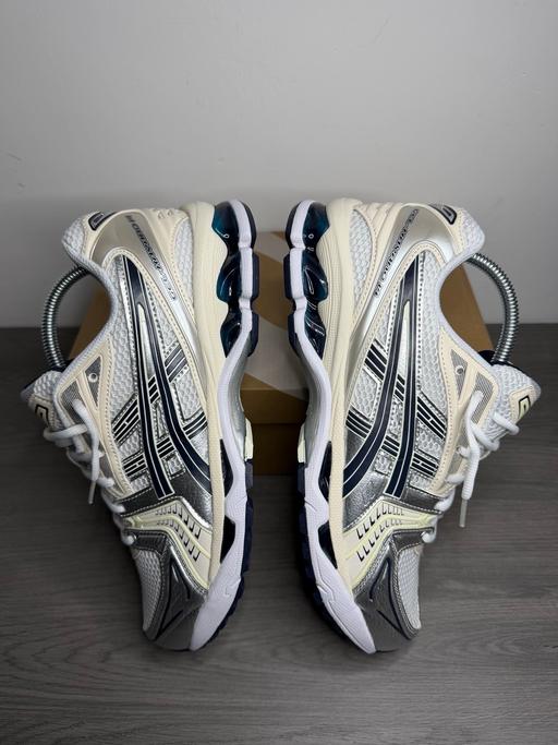  — ASICS kayno 14 Midnight white