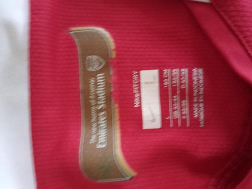  — arsenal football shirt 12 years old