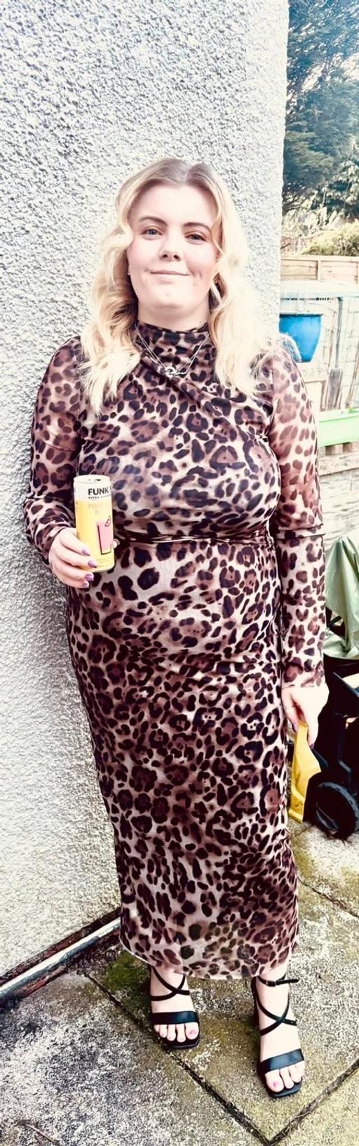  — Going out dress