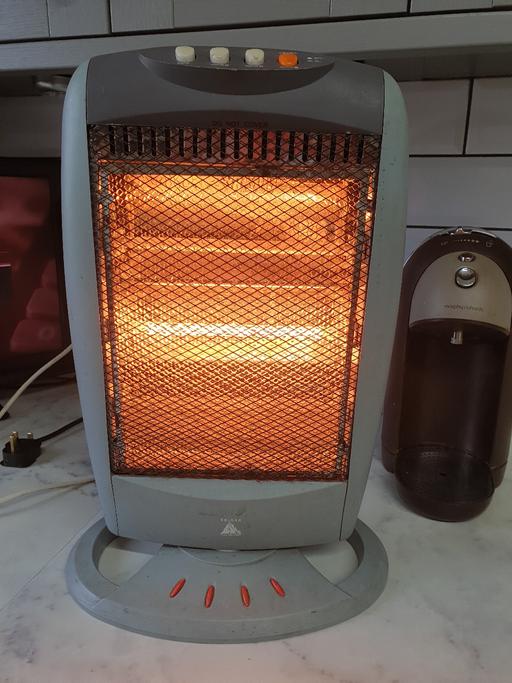 — Halogen heater