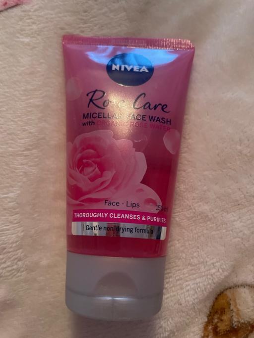  — Nivea