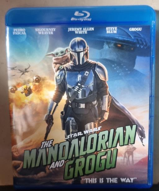  — STAR WARS MANDALORIAN AND GROGU BLU RAY UK