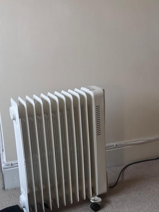  — Portable radiator