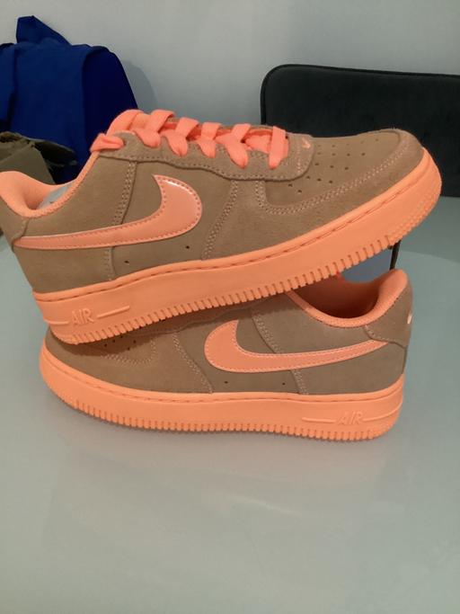  — Nike UK3