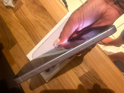  — iPhone 17