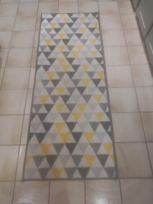  — LONG RUNNER MAT
