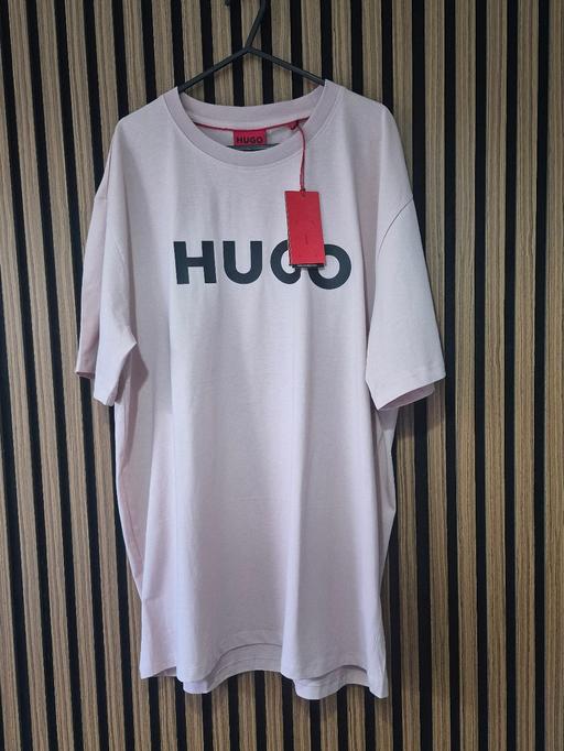  — Mens xxl soft pink hugo tshirt, new with tags