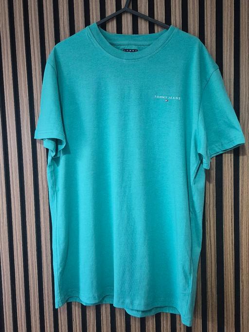  — Mens Size M Tommy Tshirt Green